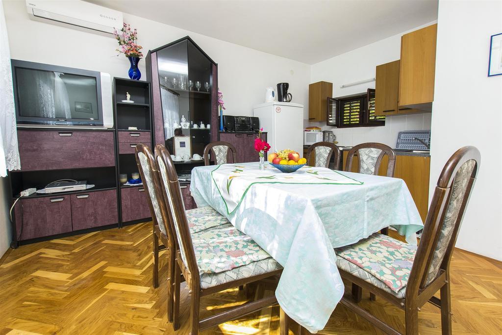 Apartment Danica Nin Zewnętrze zdjęcie
